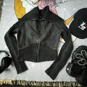 Gray BDG zip up sweater